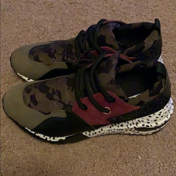 Steve Madden shoes - Picture 2 of 2